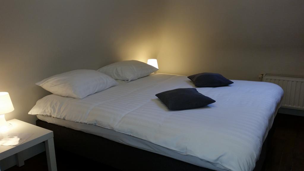 B&B Charles Cabour De Panne Bilik gambar