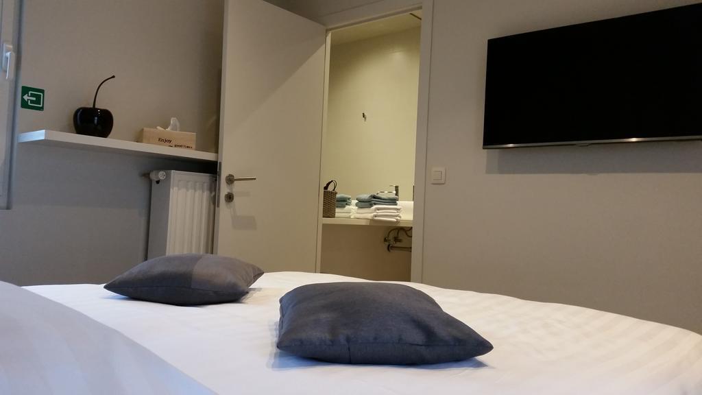B&B Charles Cabour De Panne Bilik gambar